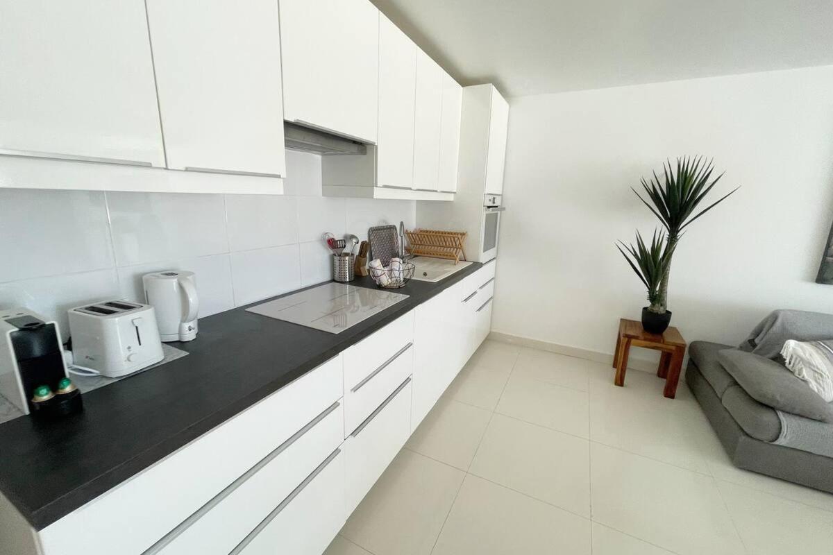 Villa Cocoon Sur La Plage Sandy Ground Bagian luar foto